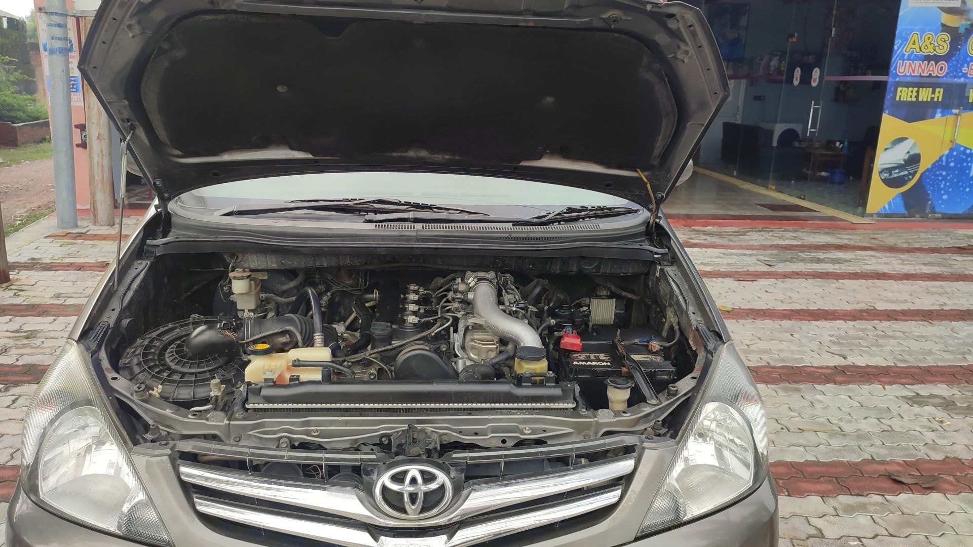 Innova image 13 Innova image 13