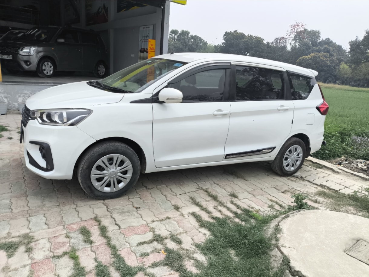 Ertiga image 2 Ertiga image 2