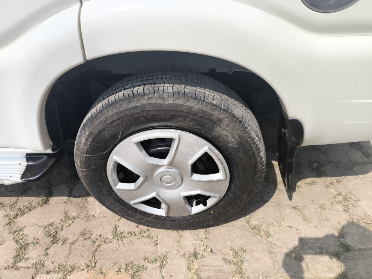 Scorpio image 9 Scorpio image 9