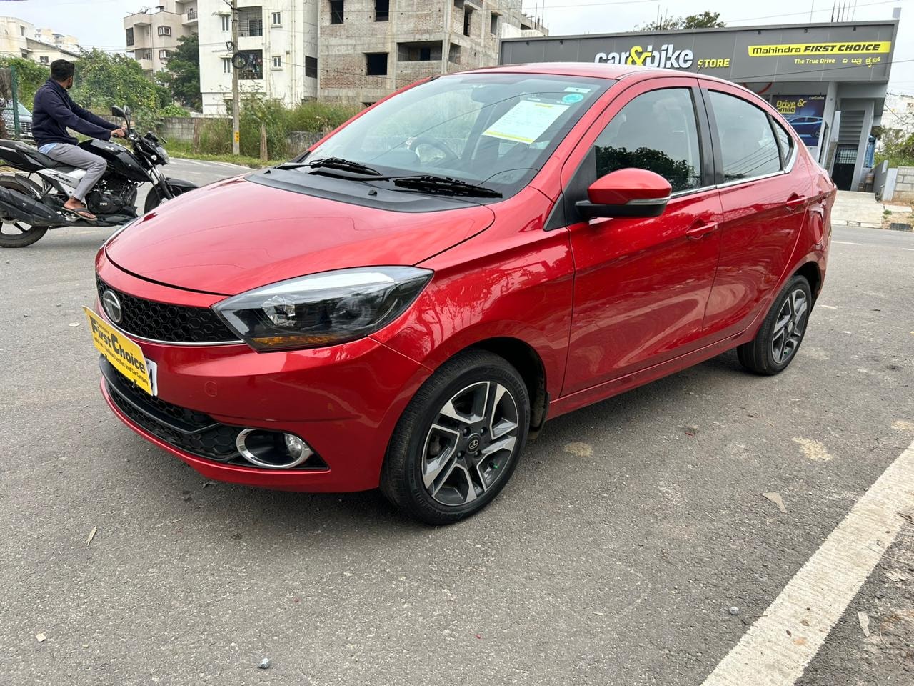 Tigor image 1 Tigor image 1