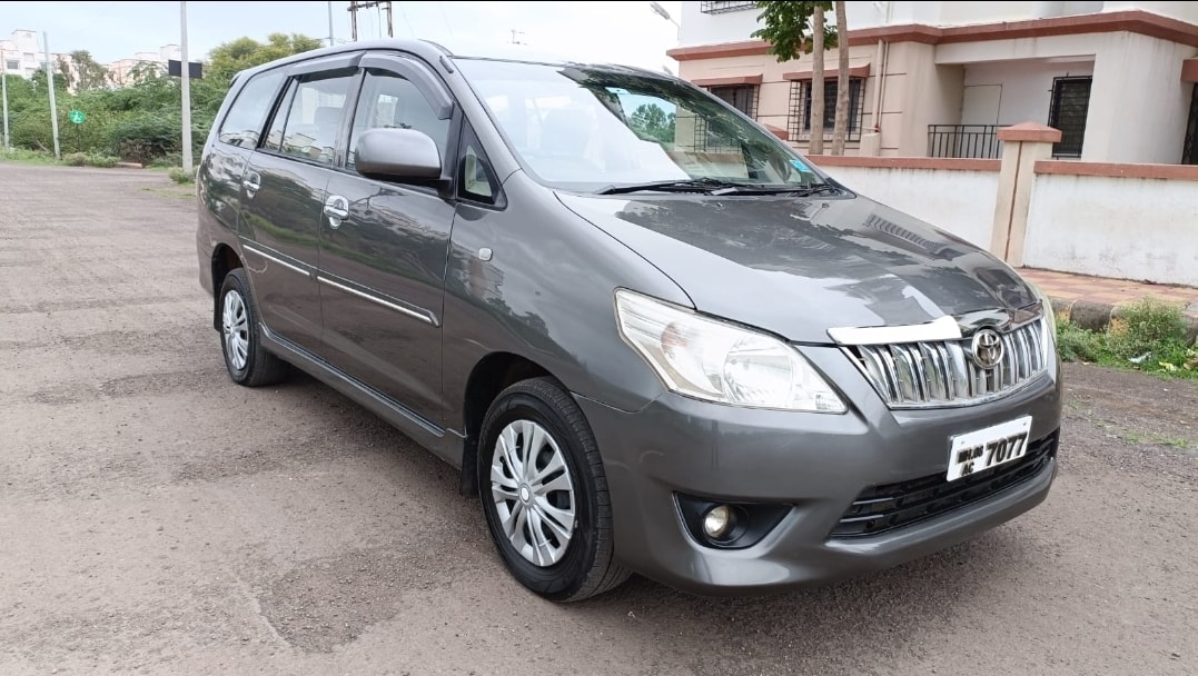 Innova image 6 Innova image 6