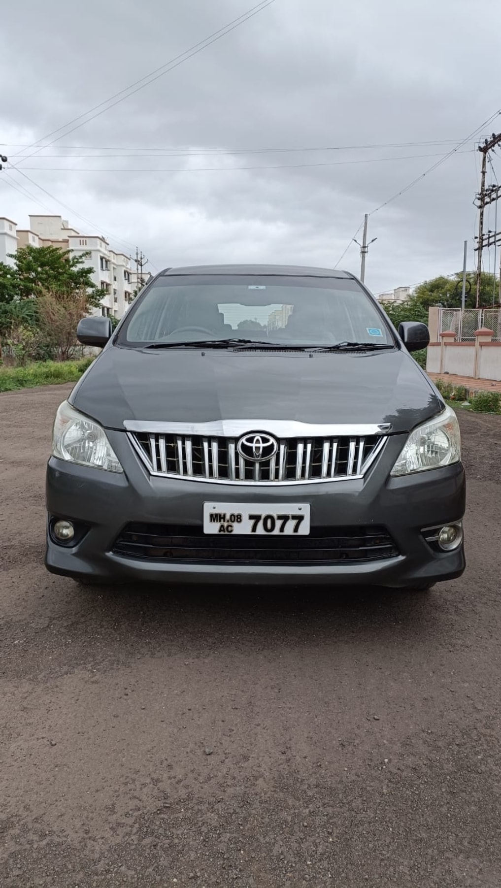 Innova image 7 Innova image 7