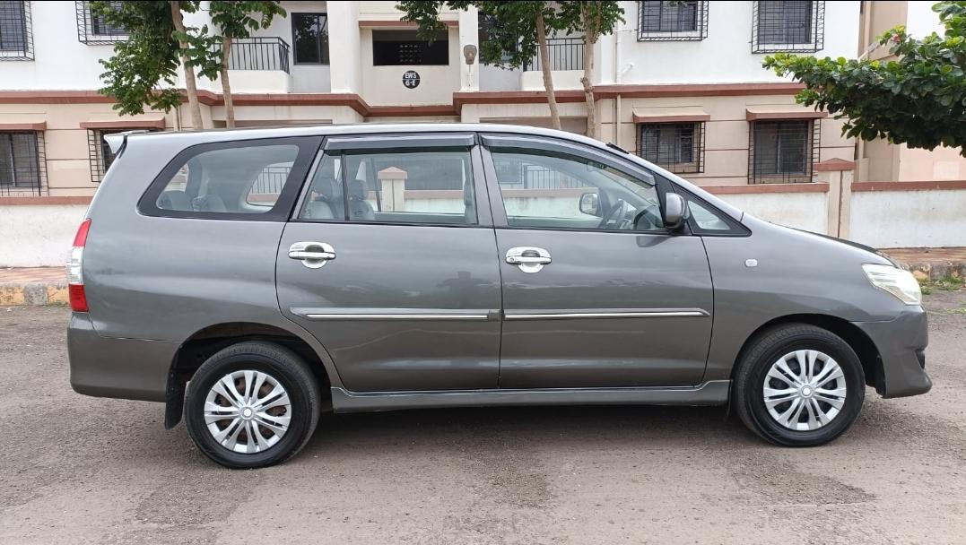 Used 2013 Toyota Innova, Shrirampur