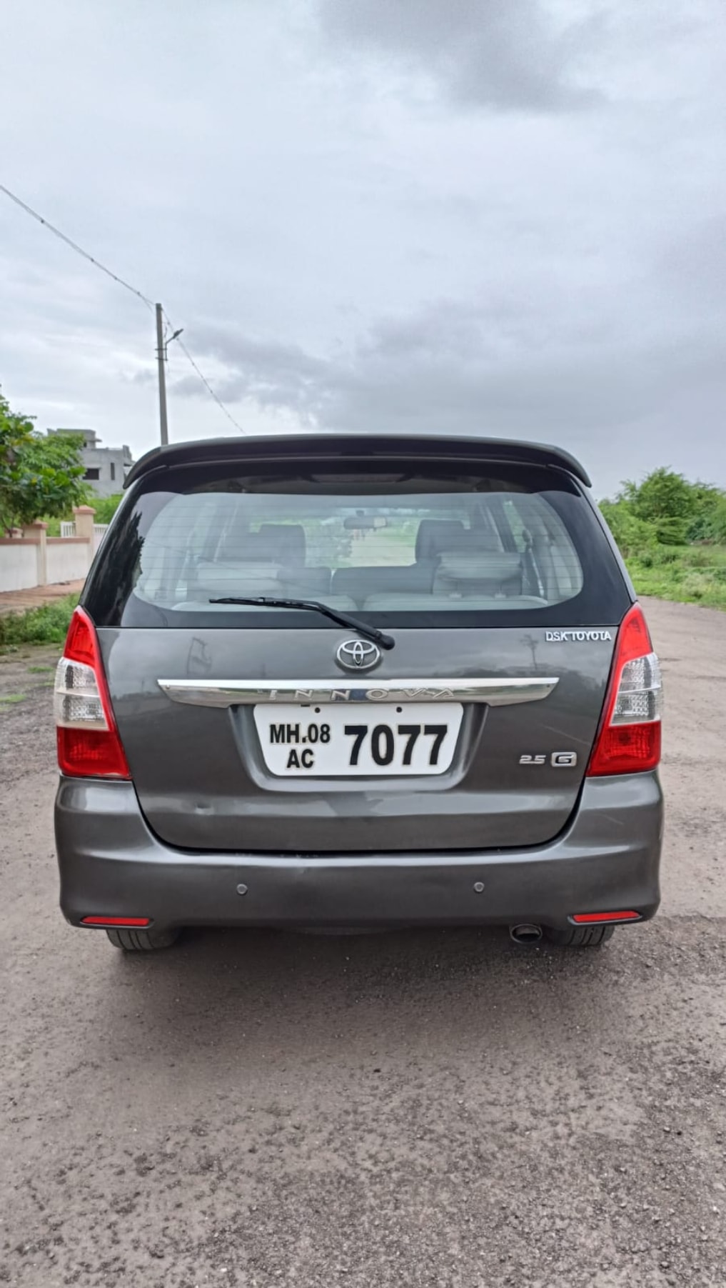 Innova image 3 Innova image 3