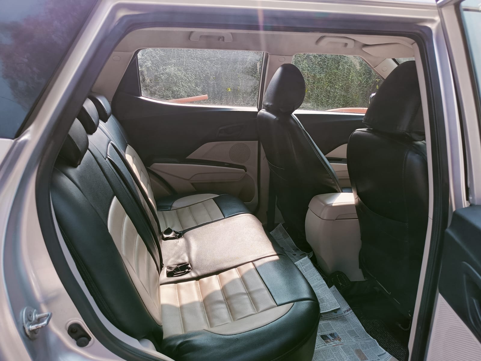 XUV300 image 14 XUV300 image 14