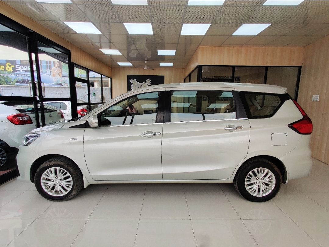 Ertiga image 2 Ertiga image 2