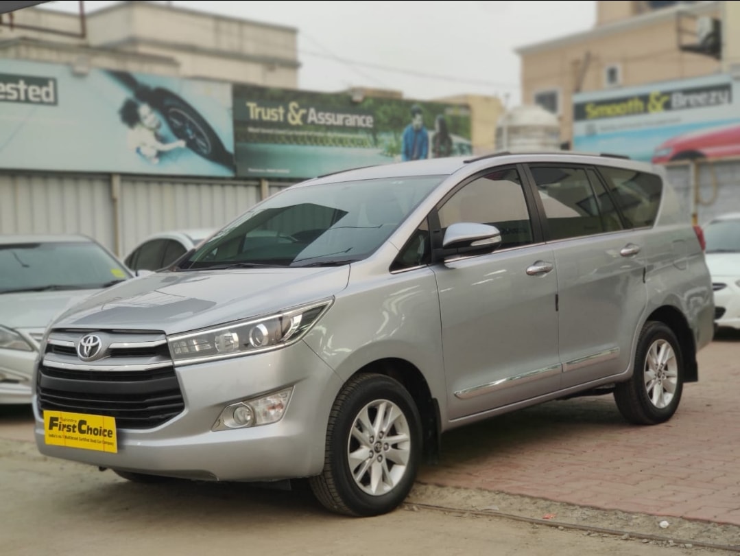 Innova Crysta image 1 Innova Crysta image 1