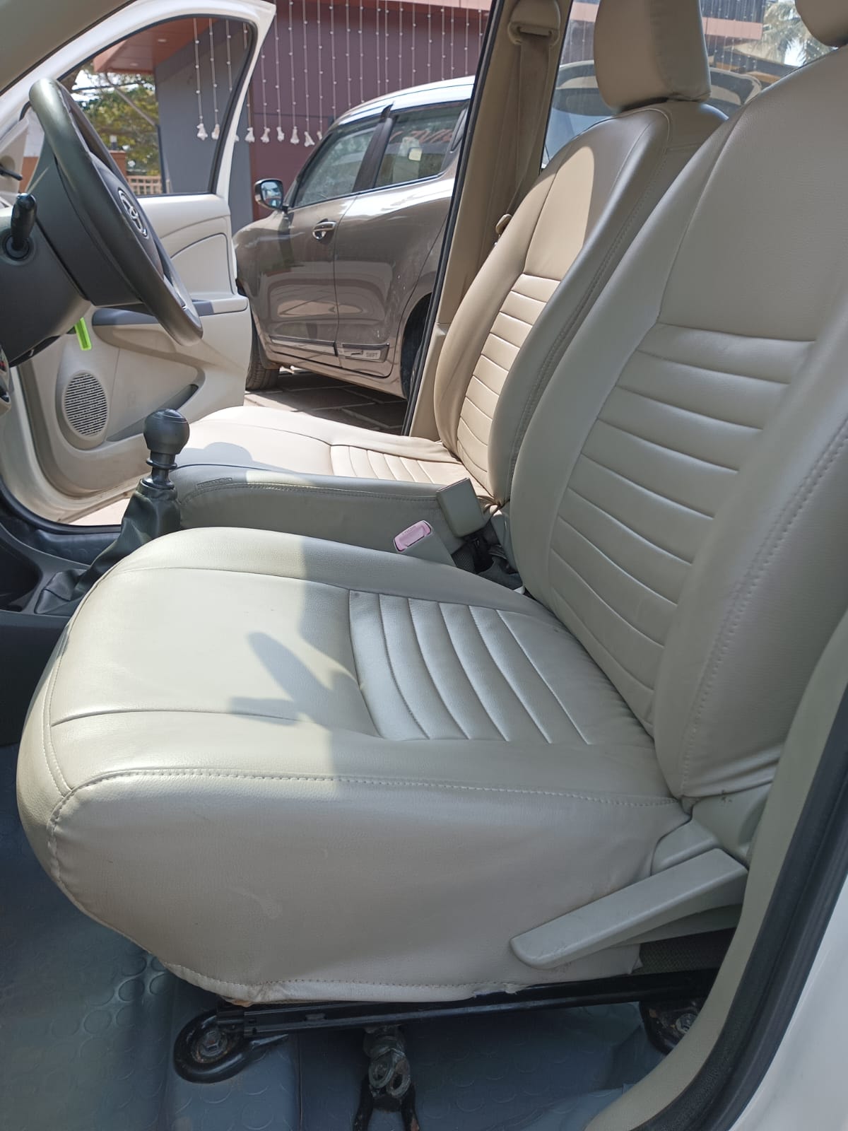 Etios image 14 Etios image 14