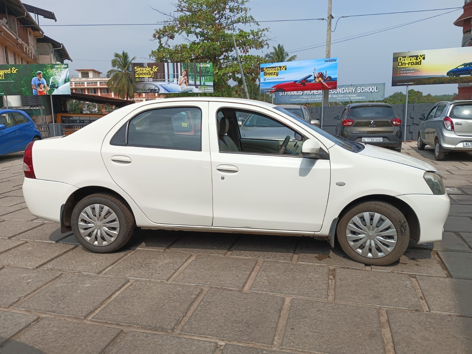 Etios image 8 Etios image 8