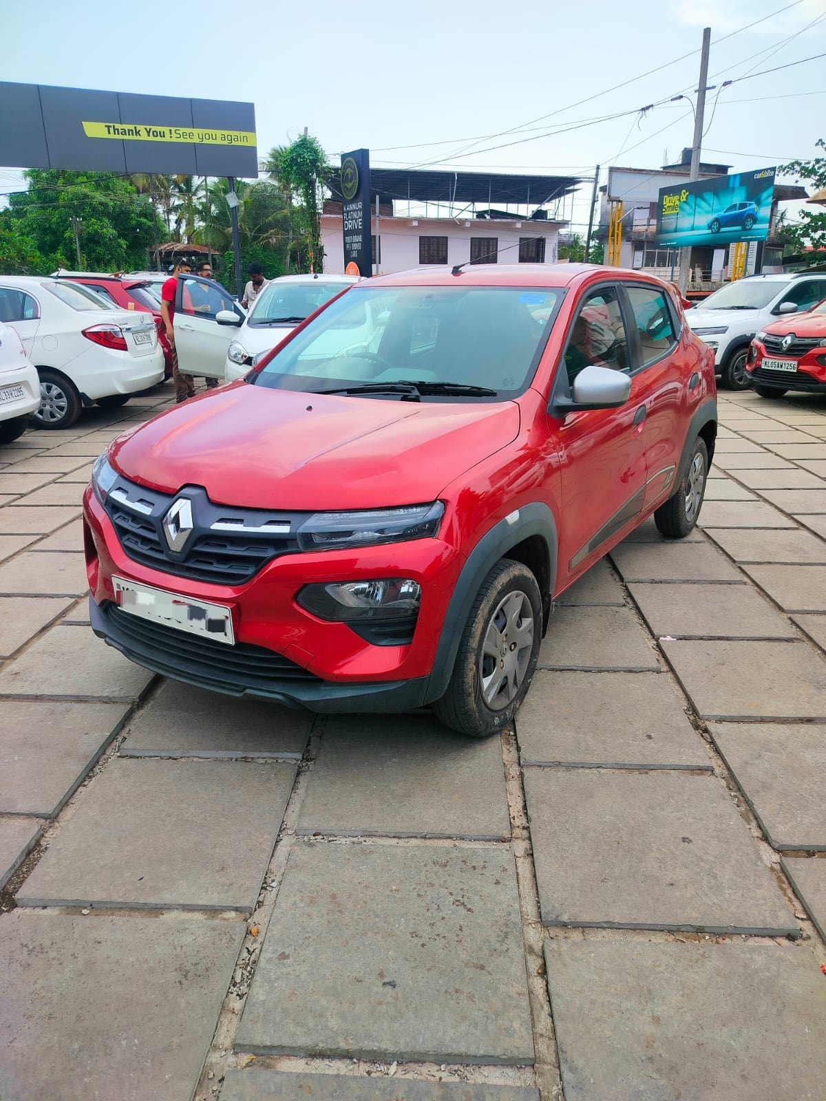 Kwid image 1 Kwid image 1