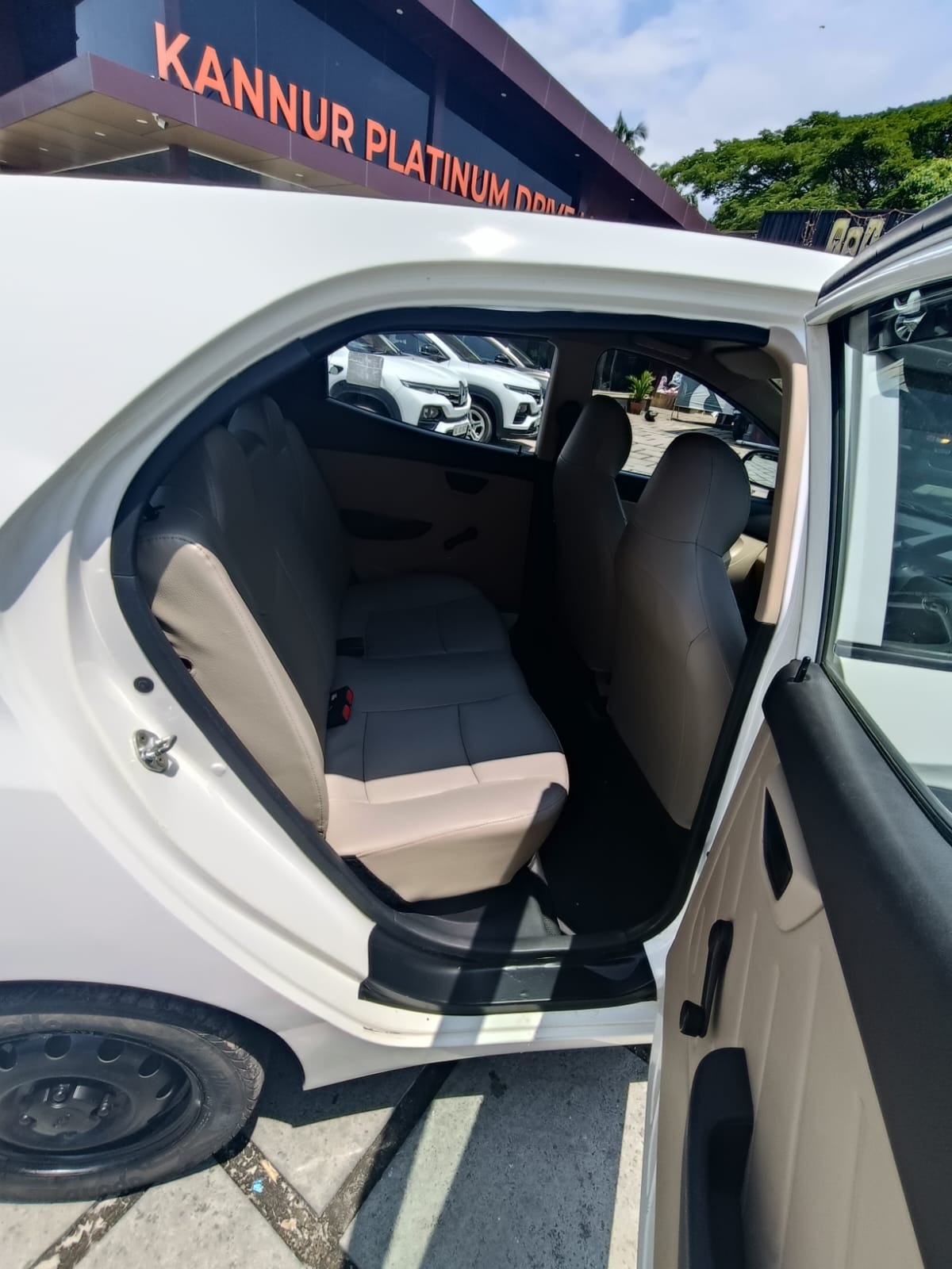 EON image 15 EON image 15