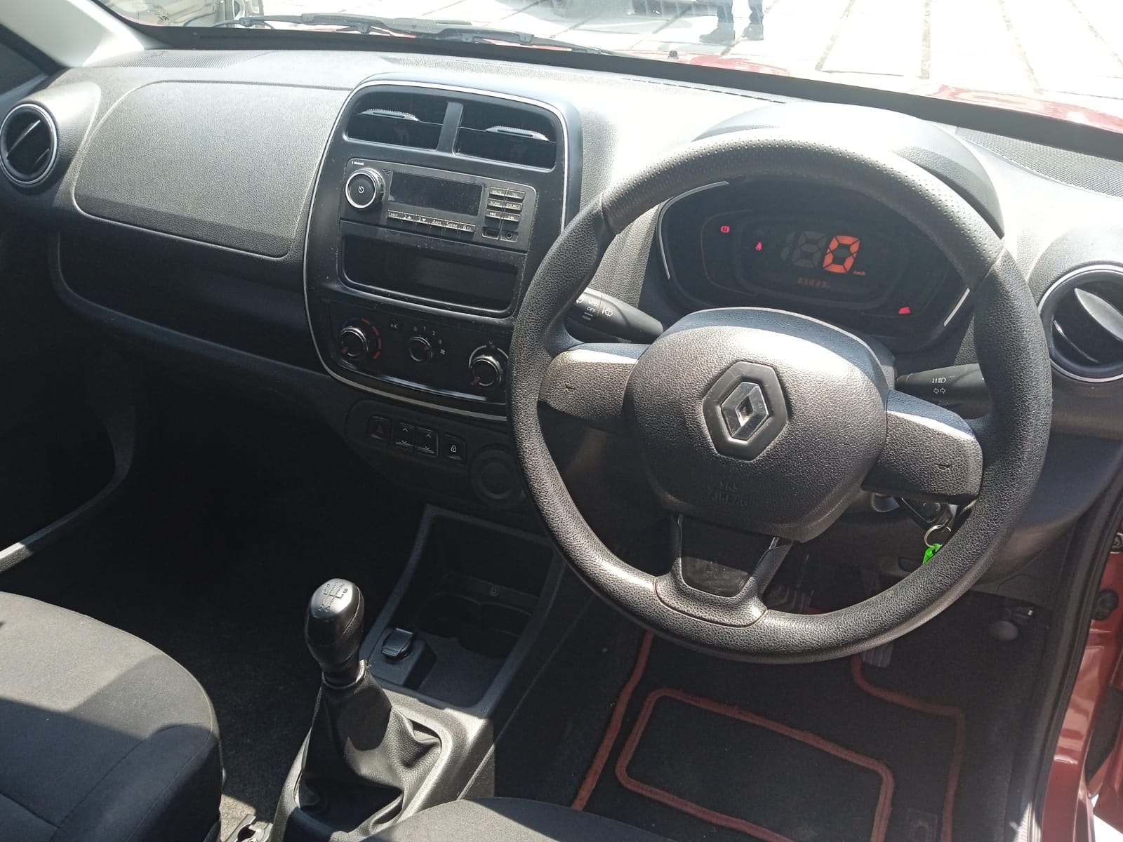 Kwid image 12 Kwid image 12