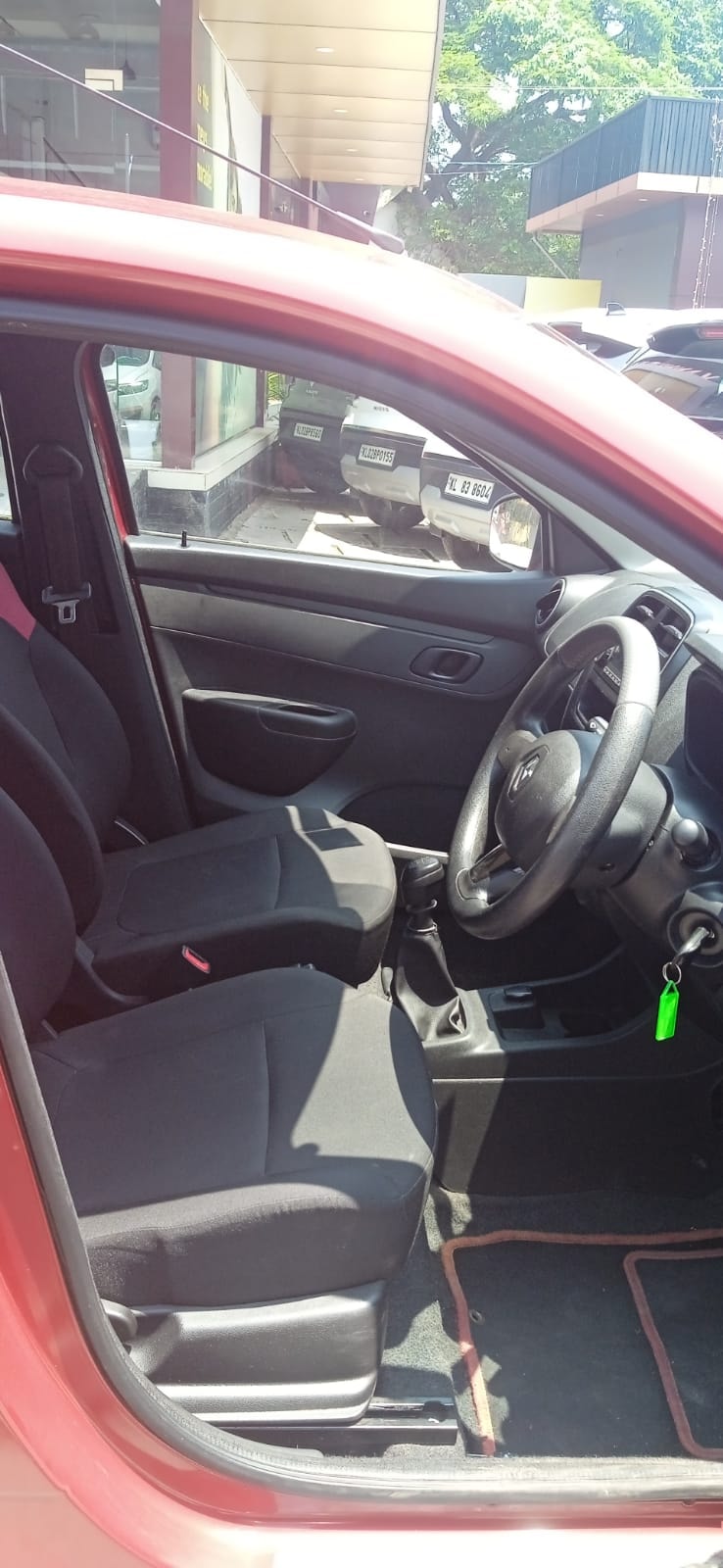 Kwid image 16 Kwid image 16