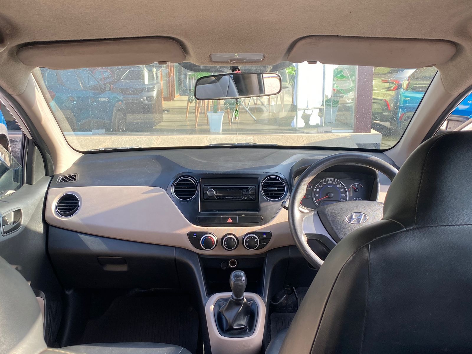 Grand i10 image 12 Grand i10 image 12