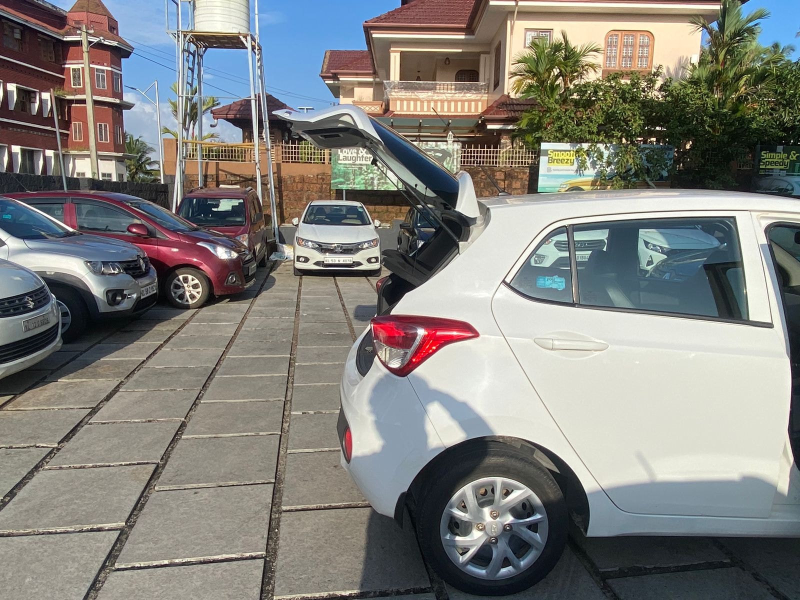 Grand i10 image 10 Grand i10 image 10