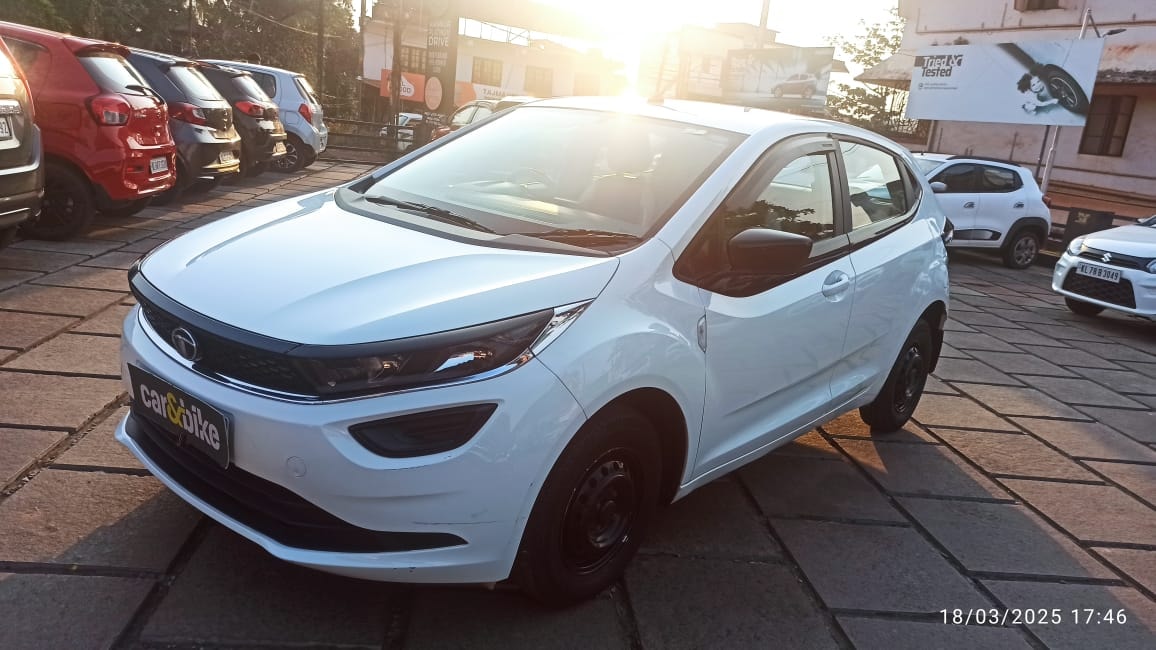 Altroz image 1 Altroz image 1