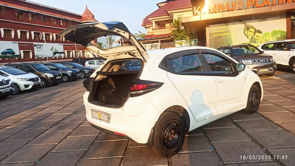 Altroz image 10 Altroz image 10