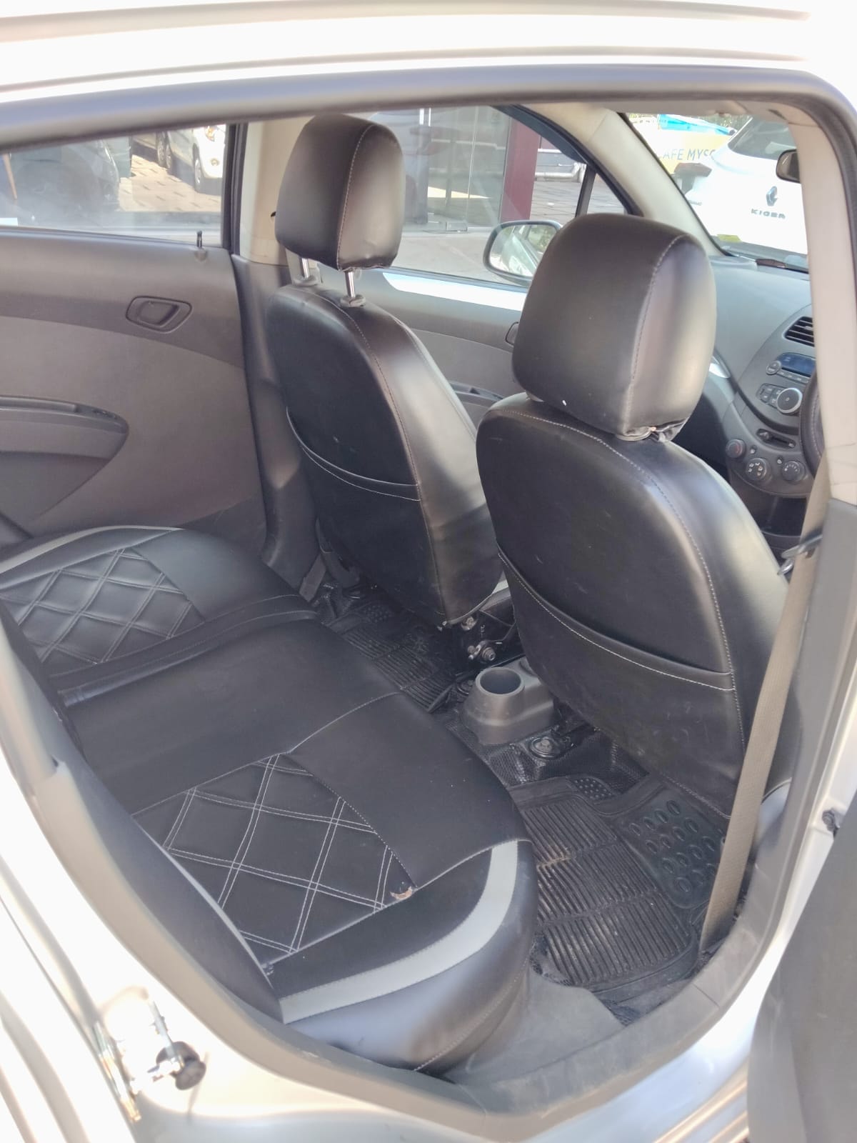 Beat image 15 Beat image 15