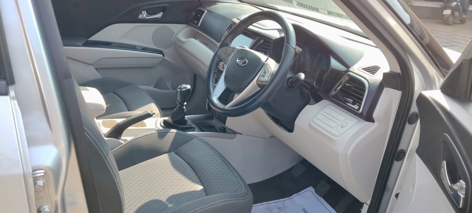 Used 2020 Mahindra XUV300 Used 2020 Mahindra XUV300