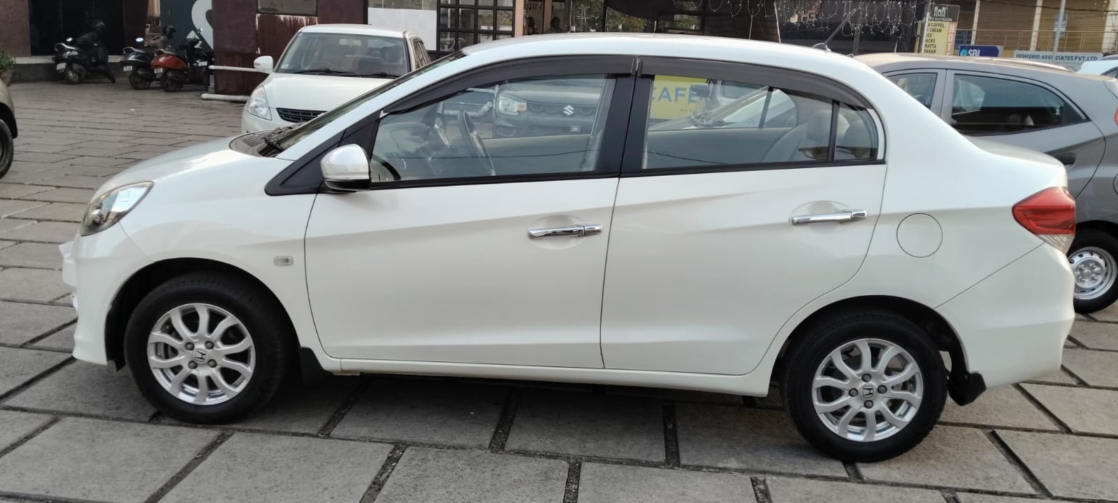 Used 2016 Honda Amaze Used 2016 Honda Amaze