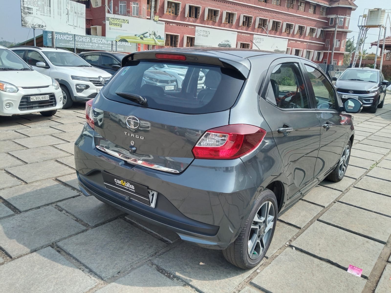 Tiago image 5 Tiago image 5