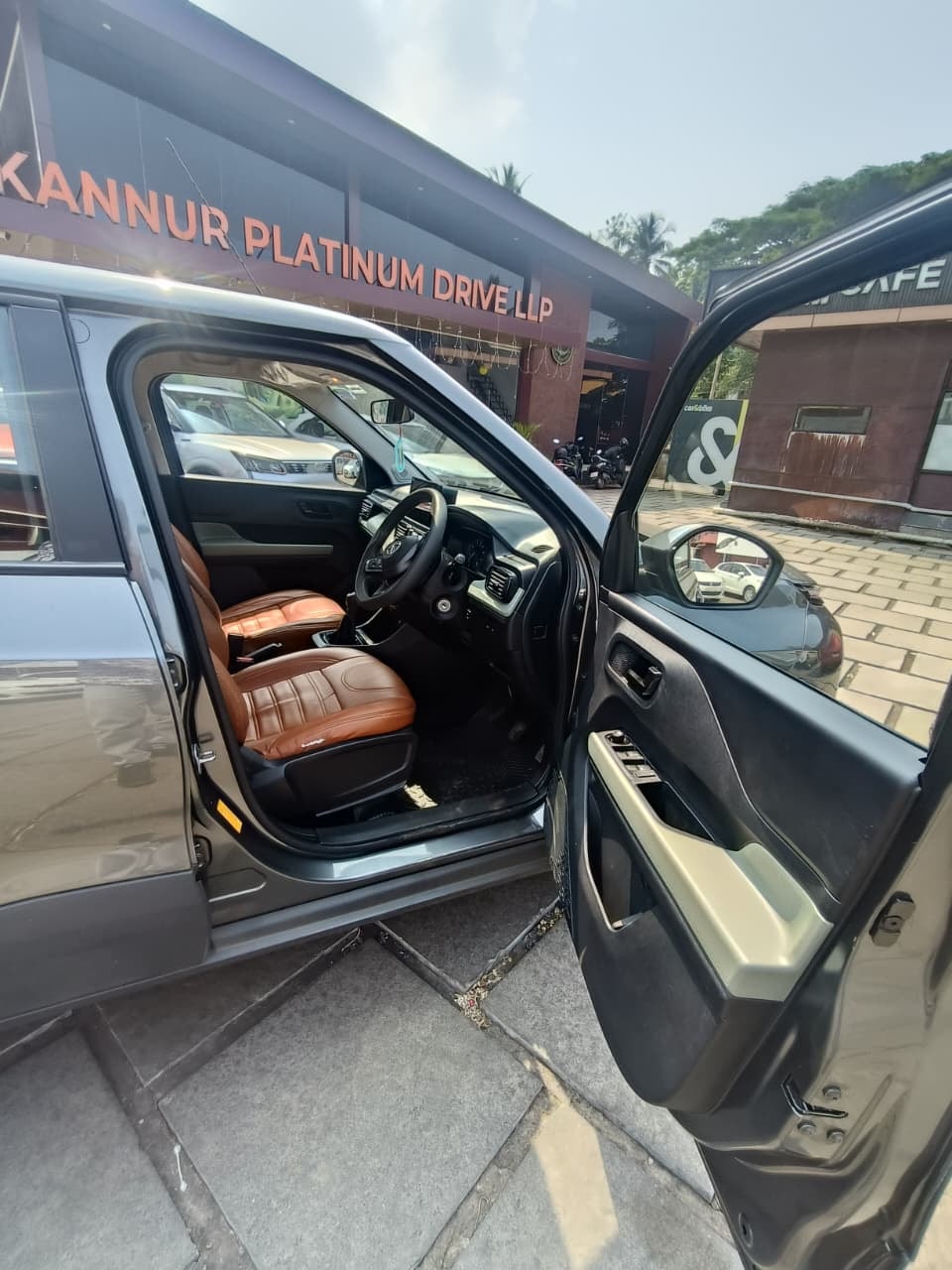 Punch image 12 Punch image 12