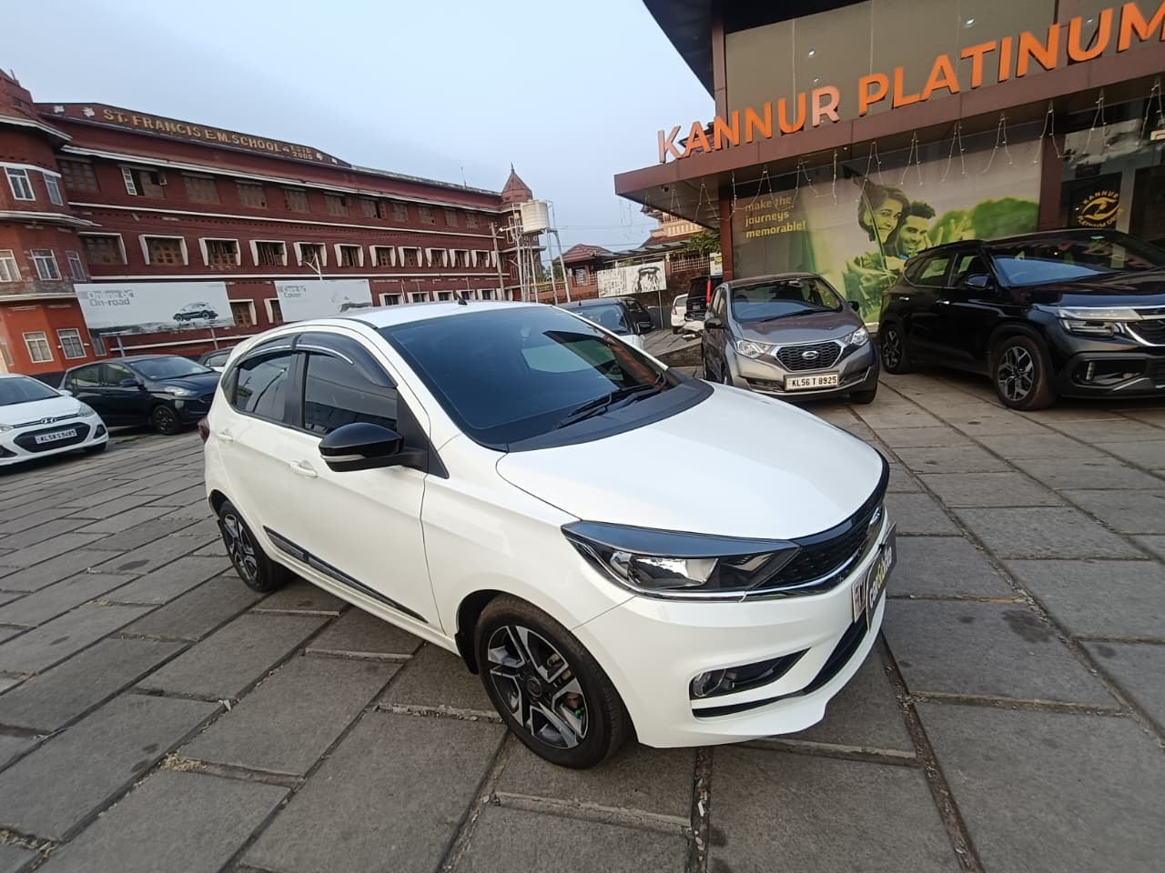 Tiago image 7 Tiago image 7