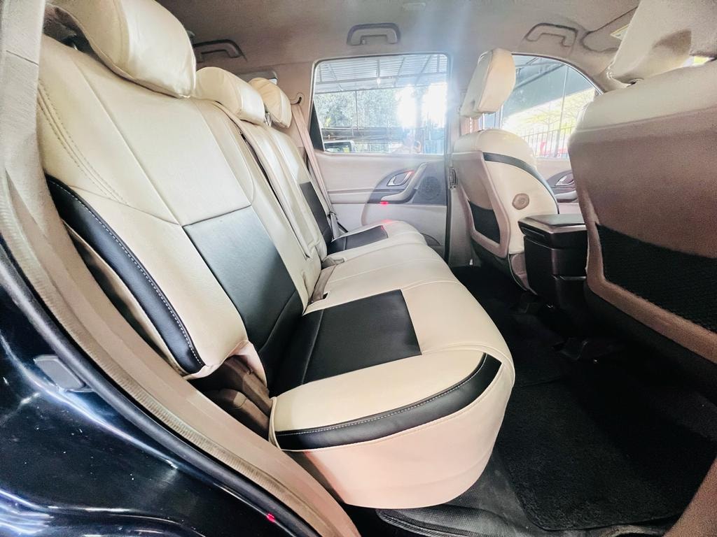 XUV500 image 17 XUV500 image 17