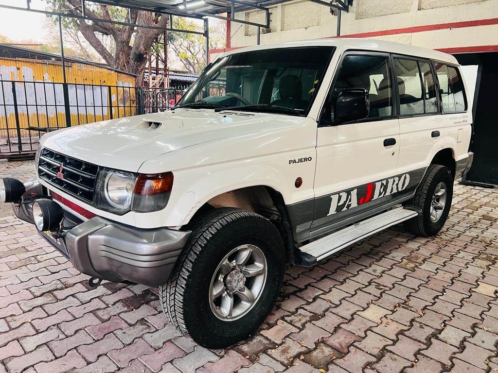 Pajero image 1 Pajero image 1