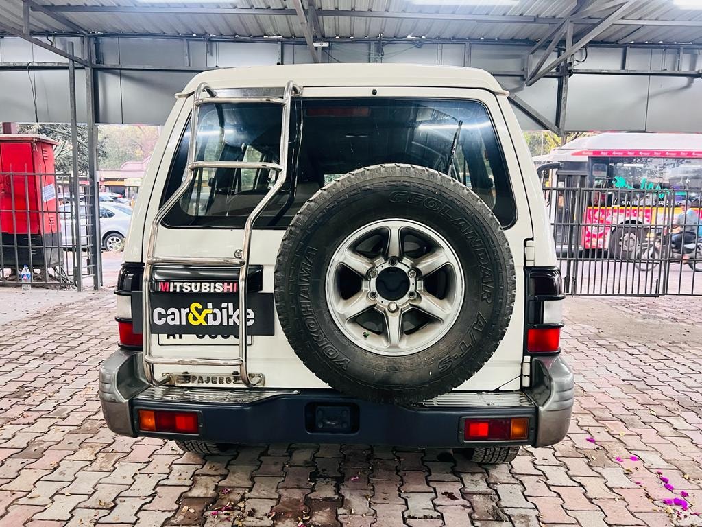 Pajero image 4 Pajero image 4