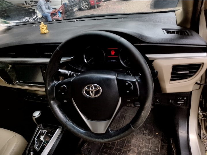 Corolla Altis image 13 Corolla Altis image 13