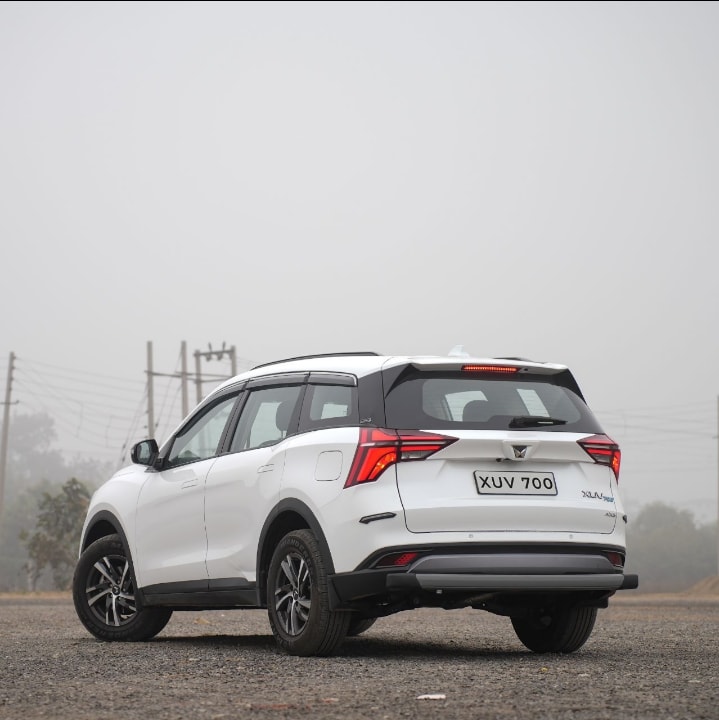 XUV700 image 3 XUV700 image 3