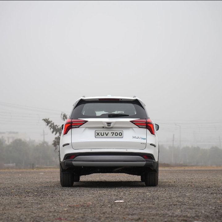 XUV700 image 4 XUV700 image 4