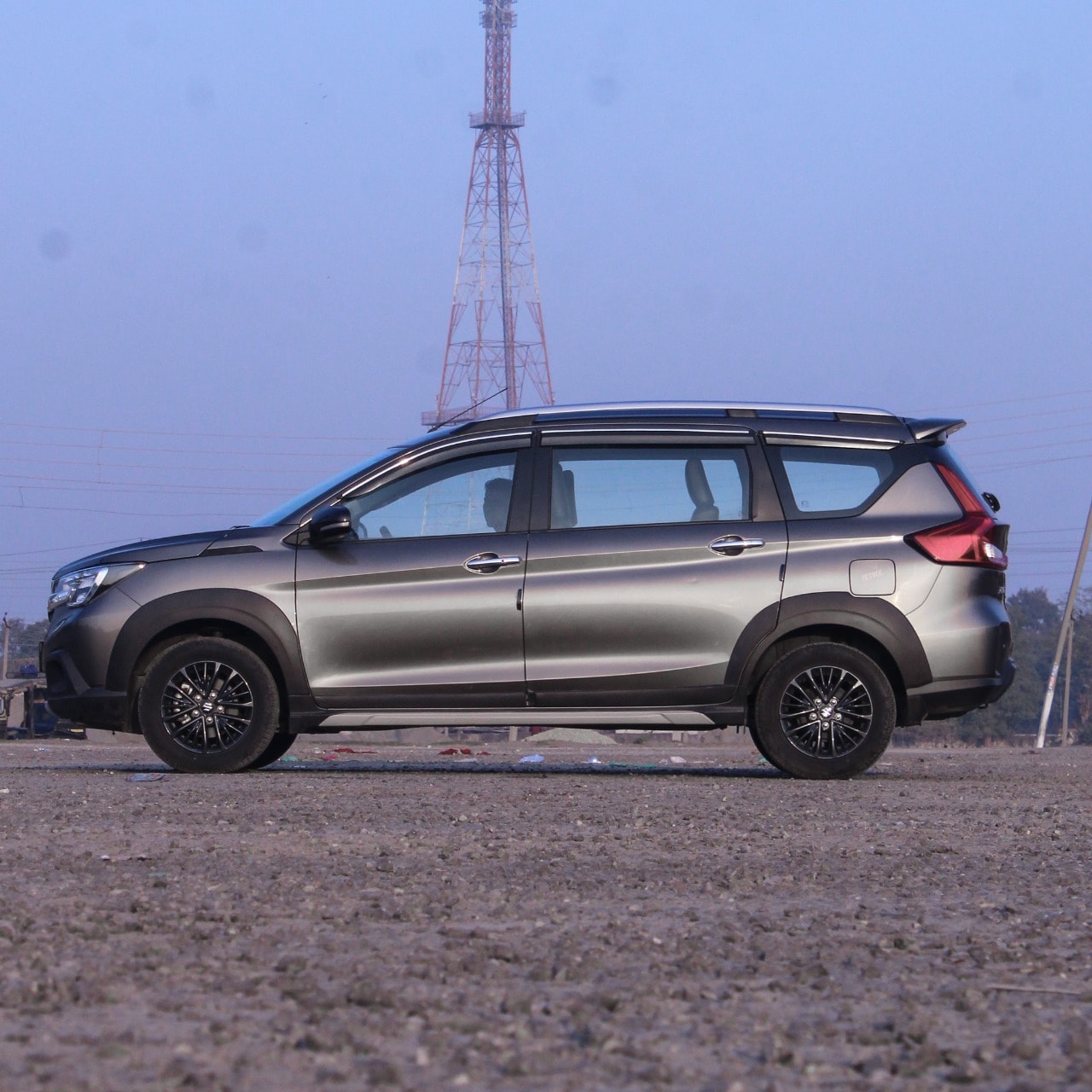 XL6 image 2 XL6 image 2