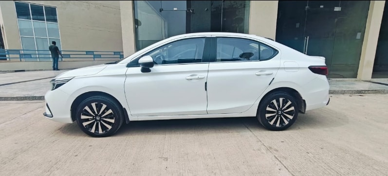 City Hybrid eHEV image 2 City Hybrid eHEV image 2