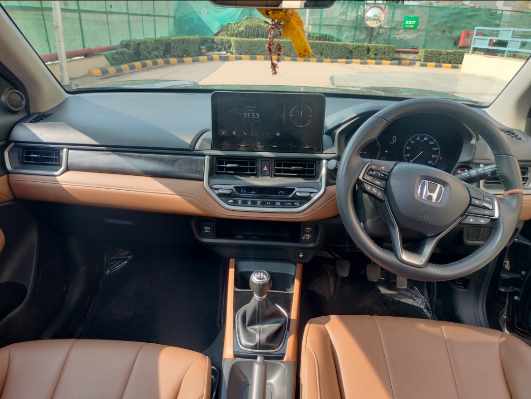 Elevate image 16 Elevate image 16