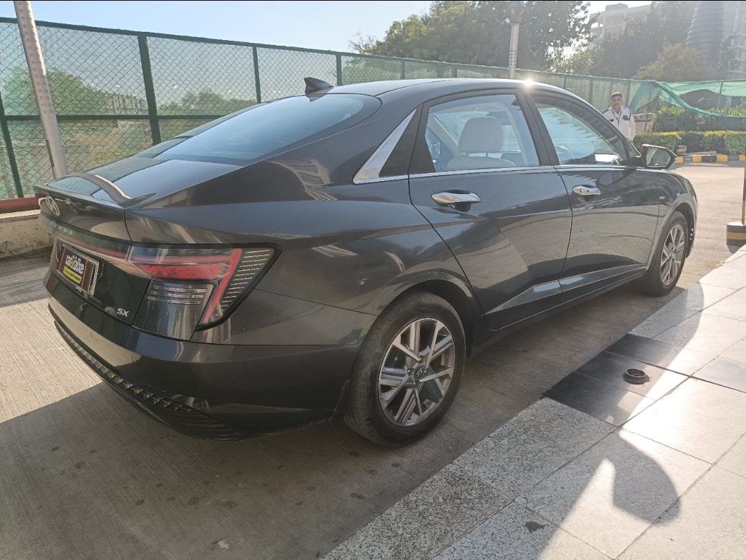 Verna image 3 Verna image 3