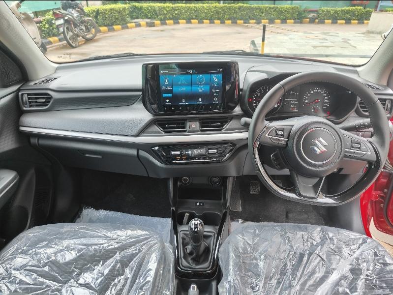 यूज़्ड 2024 मारुति सुजुकी स्विफ्ट, Spaze Business Park, Gurgaon 10 यूज़्ड 2024 मारुति सुजुकी स्विफ्ट, Spaze Business Park, Gurgaon 10