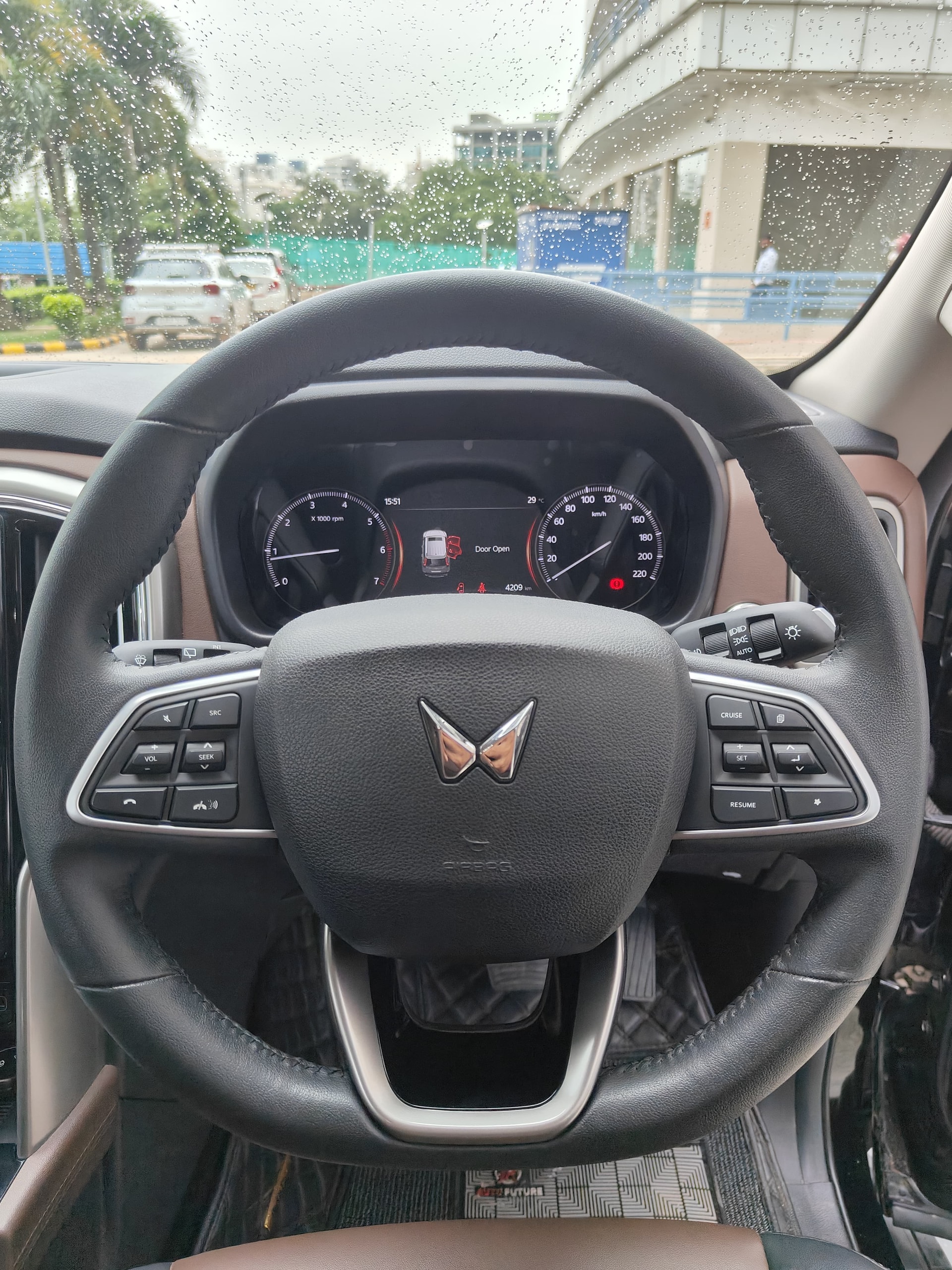 Used 2025 Mahindra Scorpio-N Used 2025 Mahindra Scorpio-N