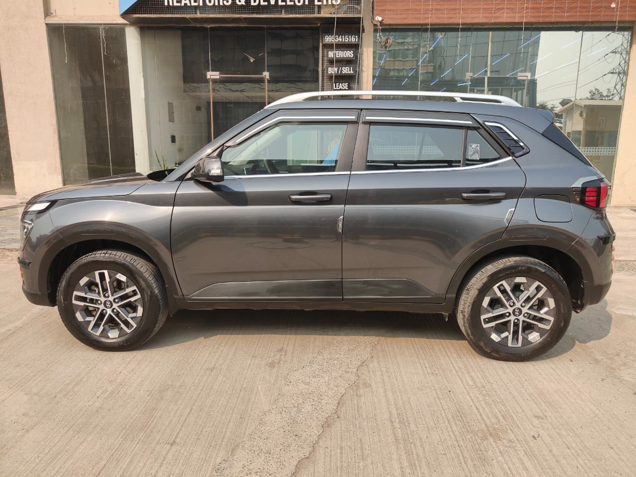 Used 2024 Hyundai Venue Used 2024 Hyundai Venue