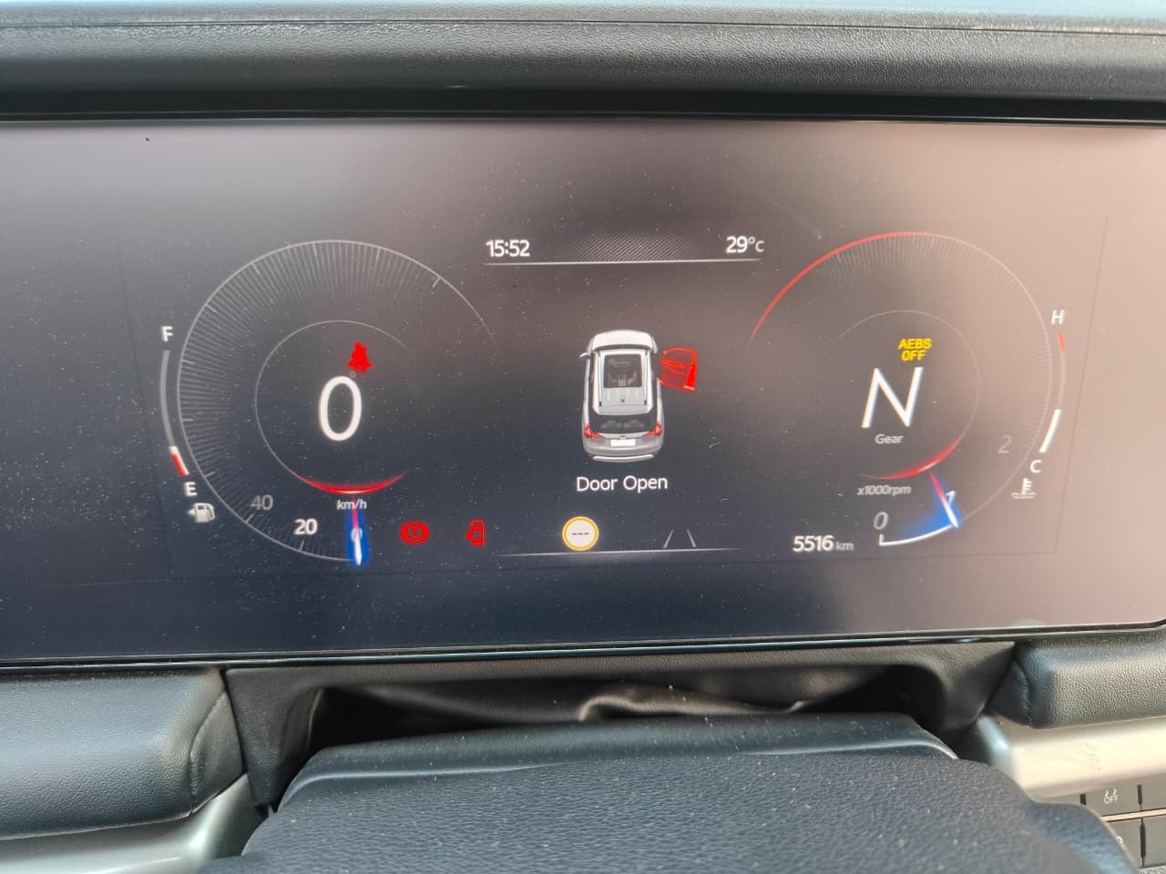 XUV700 image 10 XUV700 image 10