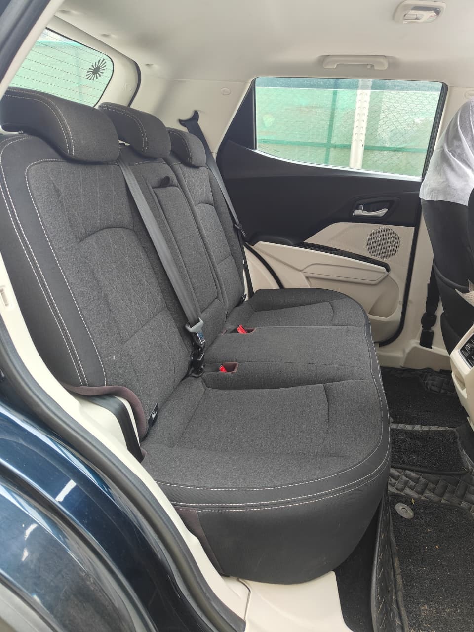 XUV 3XO image 12 XUV 3XO image 12