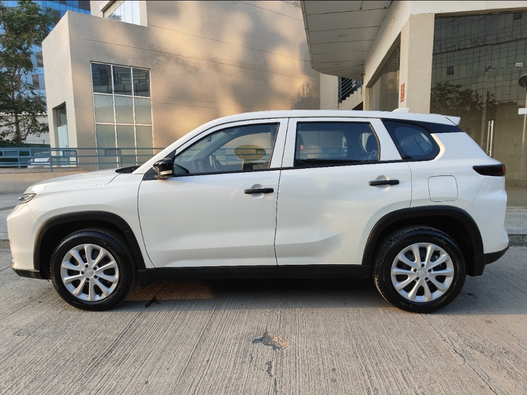 Used 2025 Toyota Urban Cruiser Hyryder Used 2025 Toyota Urban Cruiser Hyryder