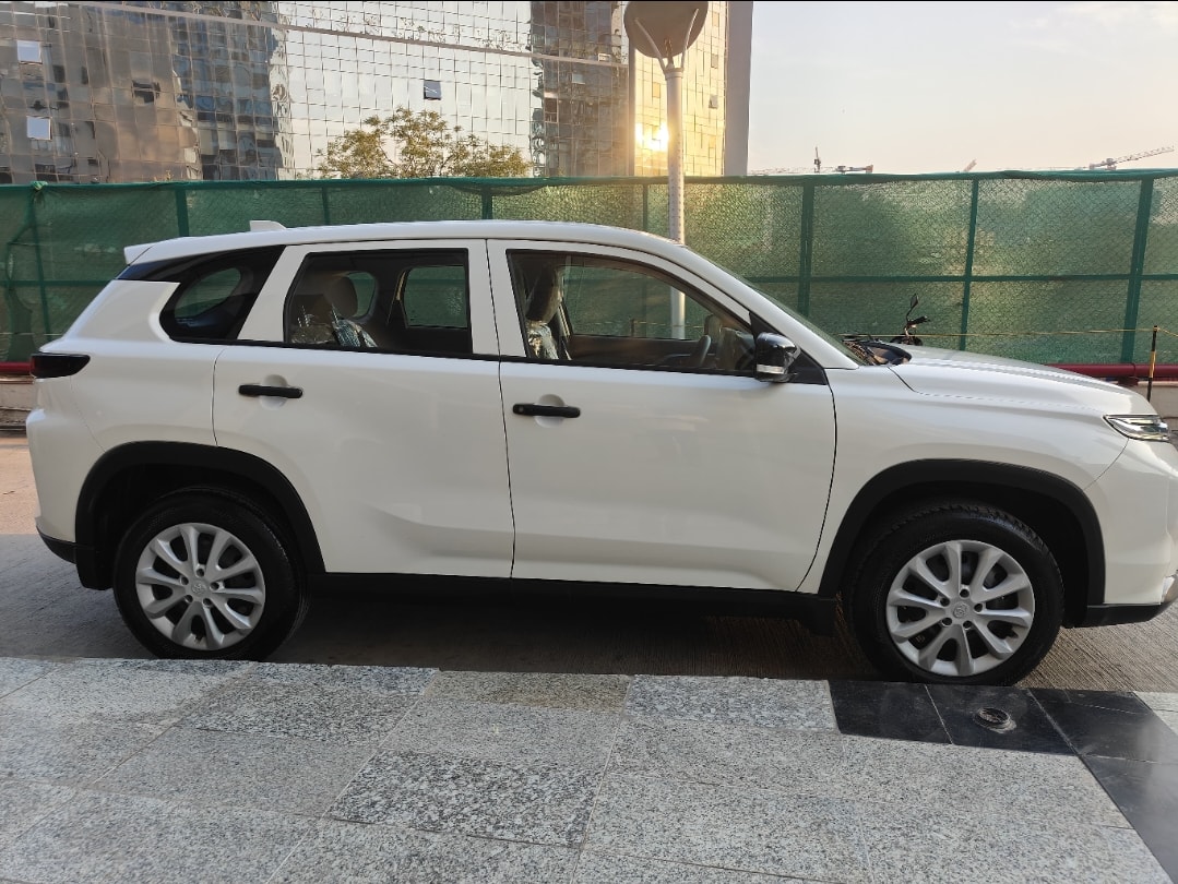 Used 2025 Toyota Urban Cruiser Hyryder Used 2025 Toyota Urban Cruiser Hyryder