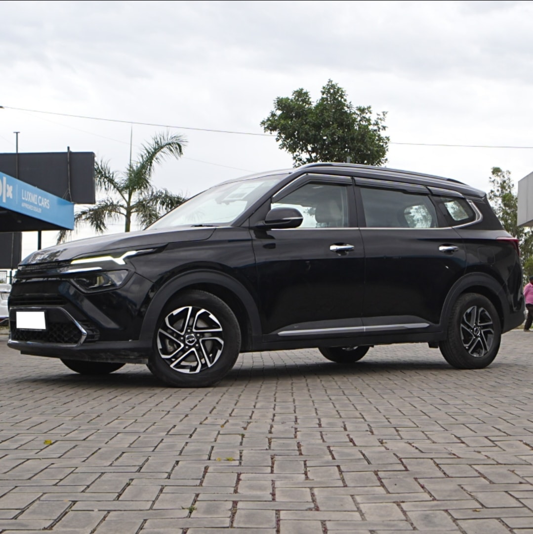 Used 2023 Kia Carens Used 2023 Kia Carens