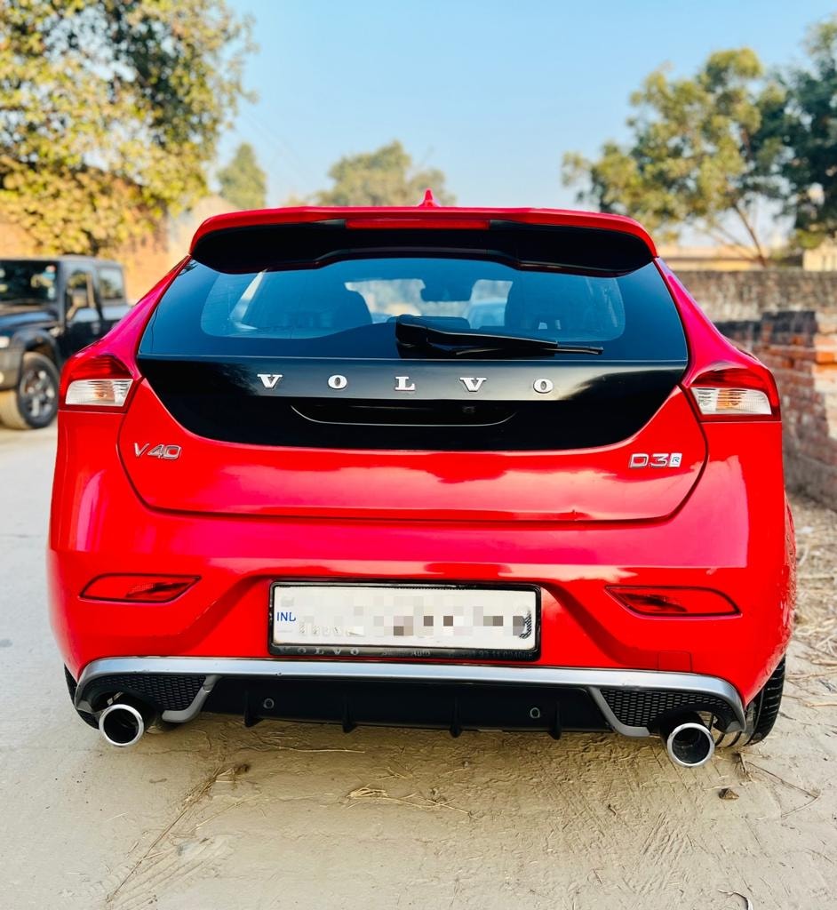 V40 image 4 V40 image 4