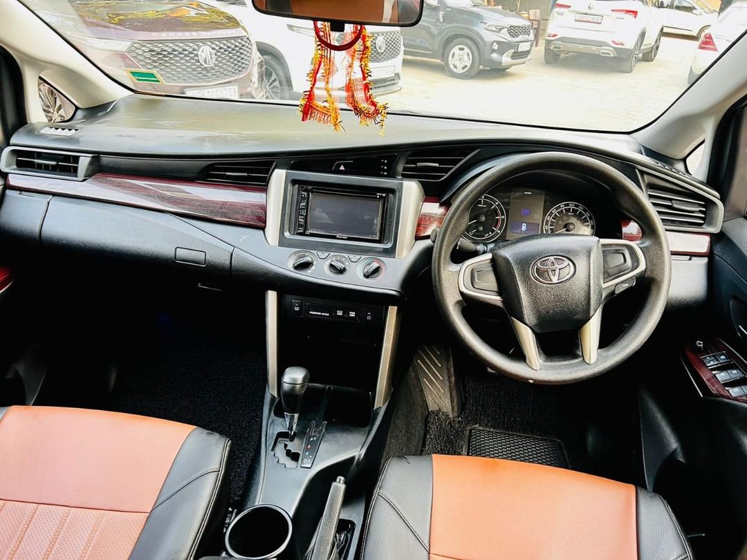 2017 Toyota Innova Crysta 2.8 GX AT 7-Seater Dashboard 