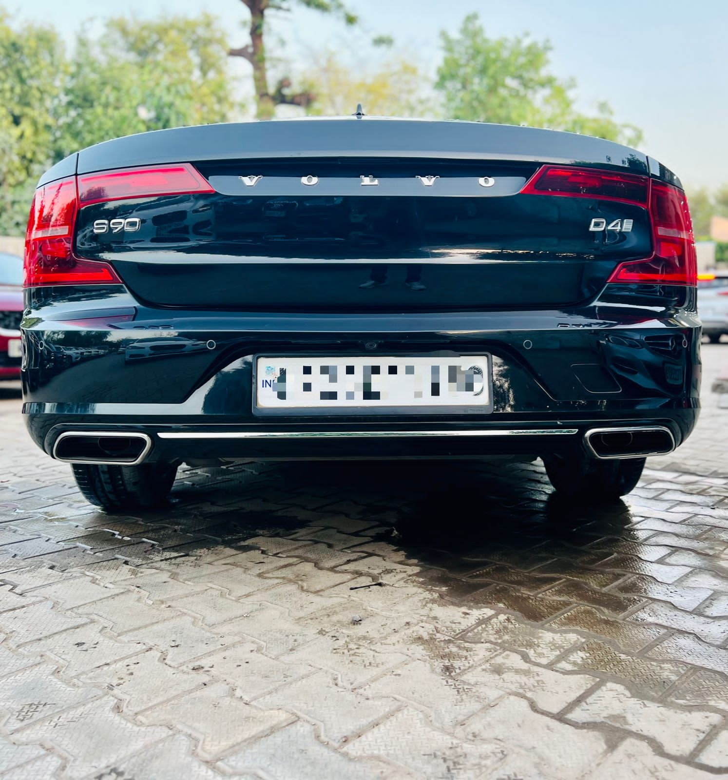 S90 image 4 S90 image 4