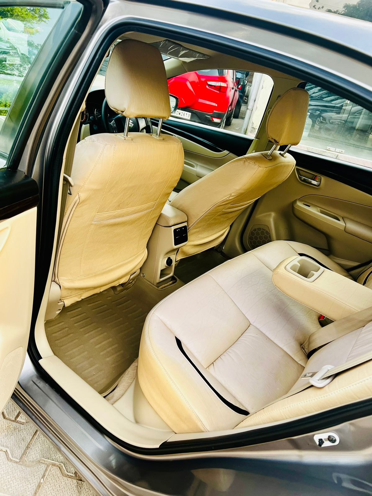 Ciaz image 13 Ciaz image 13