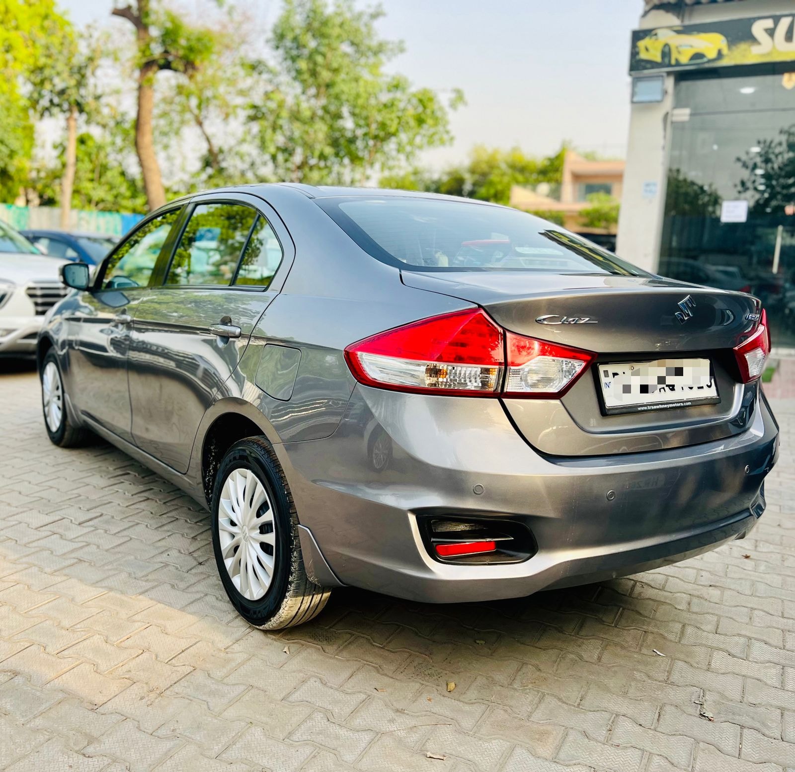 Ciaz image 3 Ciaz image 3